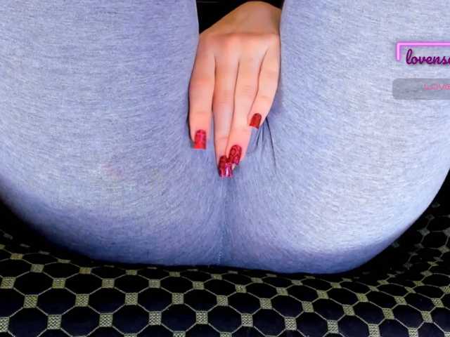 Kira-Kell live cam on BongaCams
