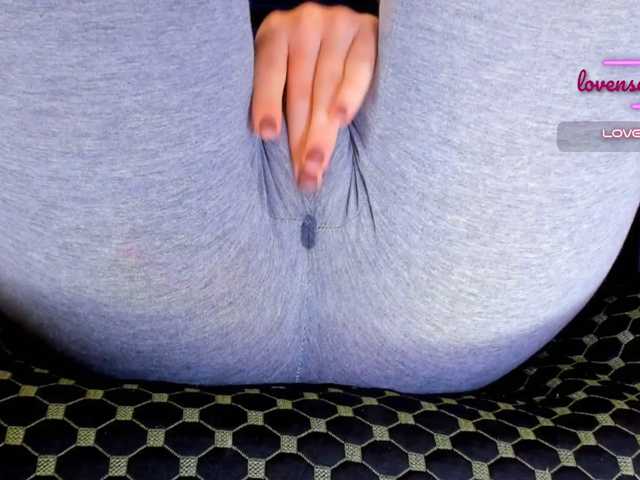 Kira-Kell live cam on BongaCams