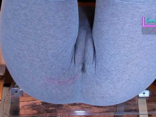 Kira-Kell live cam on BongaCams