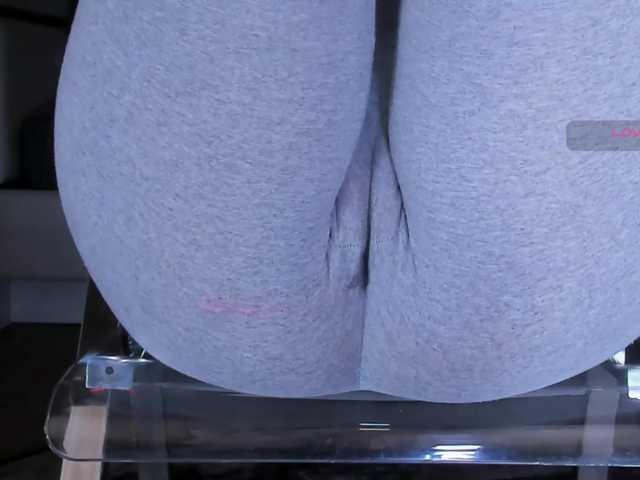 Kira-Kell Live Cam Chat on BongaCams