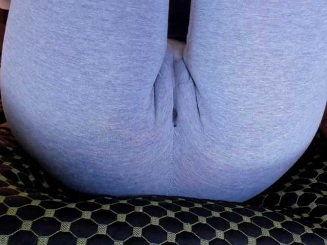Kira-Kell live cam on BongaCams