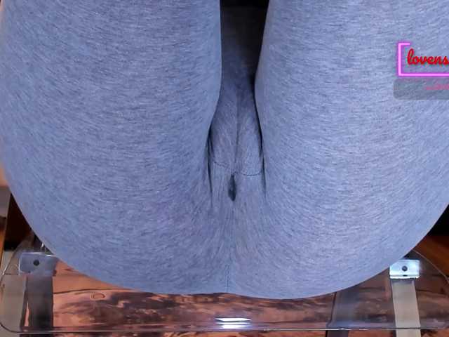 Kira-Kell live cam on BongaCams