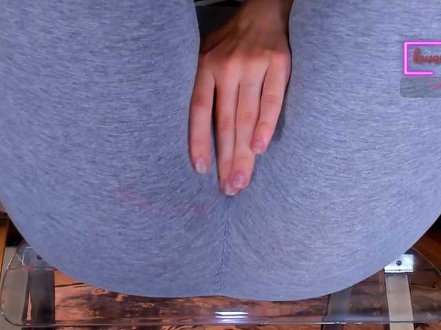 Kira-Kell live cam on BongaCams