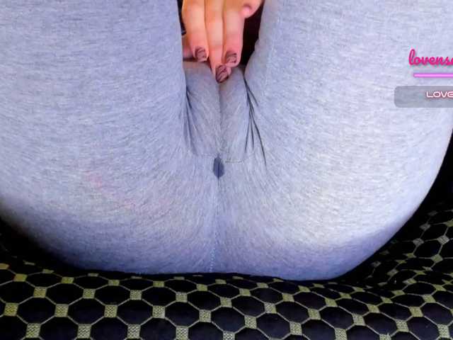 Kira-Kell live cam on BongaCams