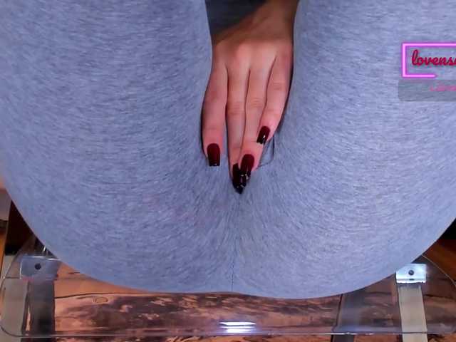 Kira-Kell live cam on BongaCams