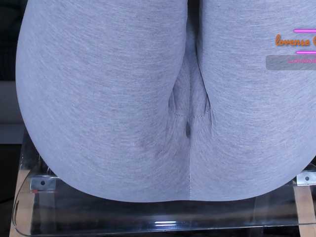 Kira-Kell live cam on BongaCams