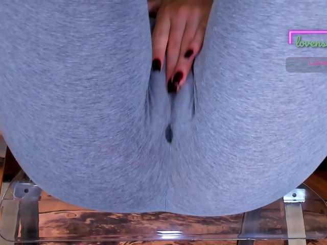 Kira-Kell live cam on BongaCams