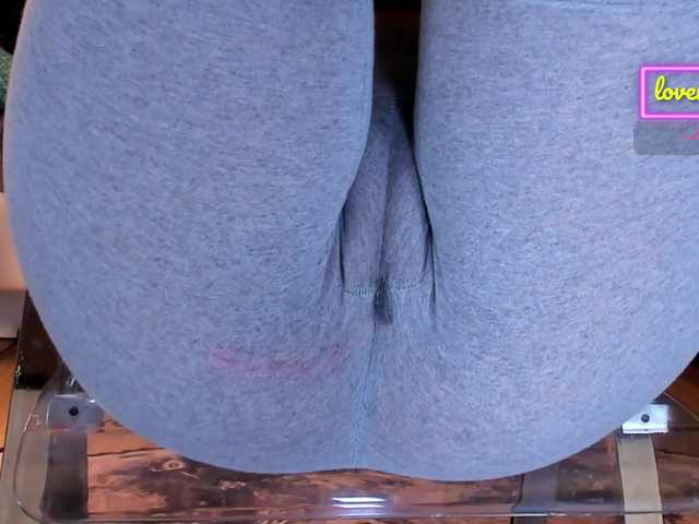 Kira-Kell live cam on BongaCams