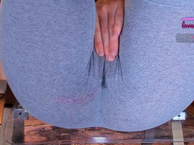 Kira-Kell live webcam show