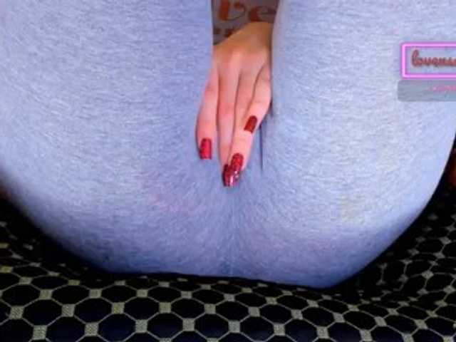 Kira-Kell live cam on BongaCams