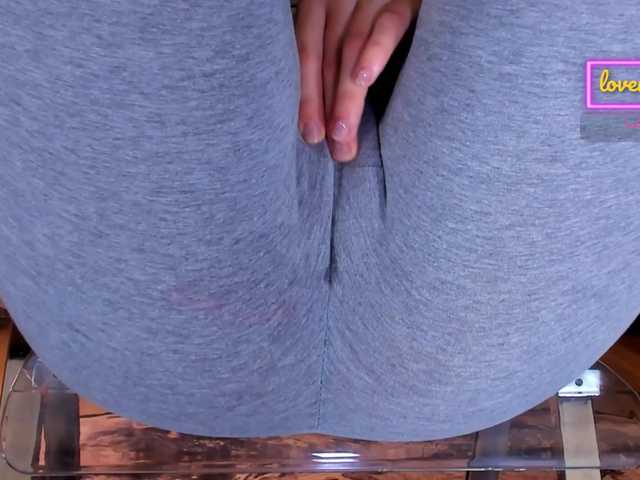 Kira-Kell live cam on BongaCams