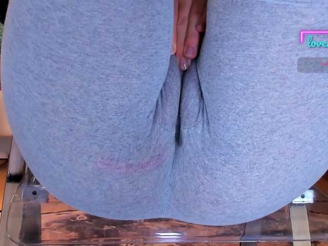 Kira-Kell live cam on BongaCams