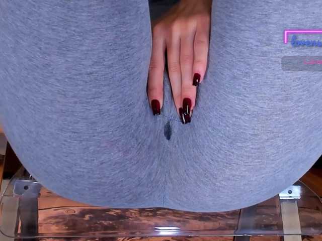 Kira-Kell live cam on BongaCams