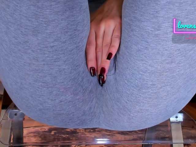 Kira-Kell live cam on BongaCams