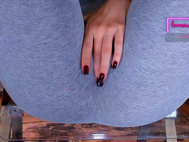 Kira-Kell live cam on BongaCams