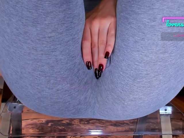Kira-Kell live cam on BongaCams