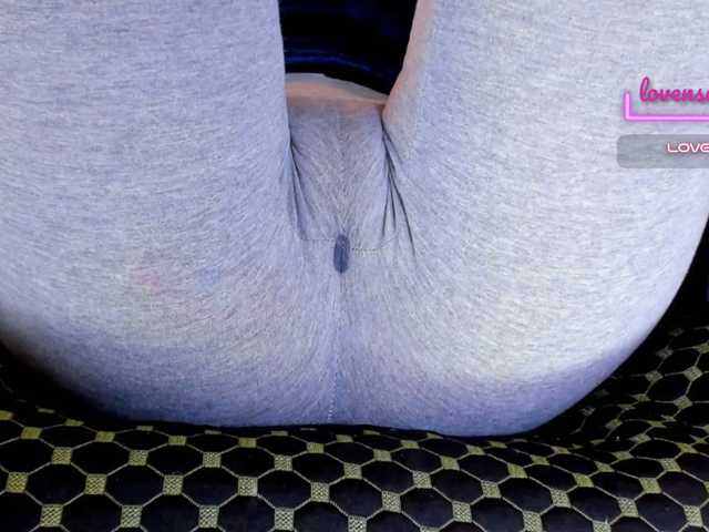 Kira-Kell live cam on BongaCams