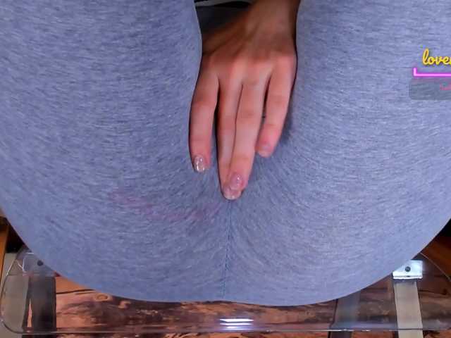 Kira-Kell live cam on BongaCams