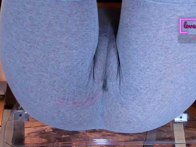 Kira-Kell live cam on BongaCams