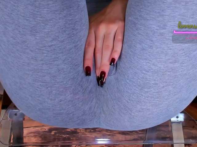 Kira-Kell live cam on BongaCams