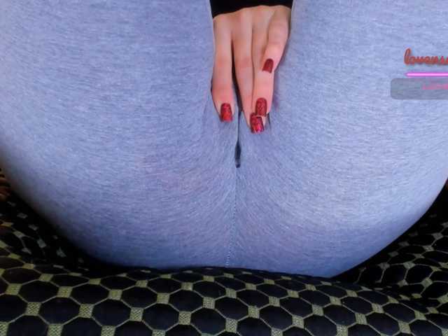 Kira-Kell live cam on BongaCams