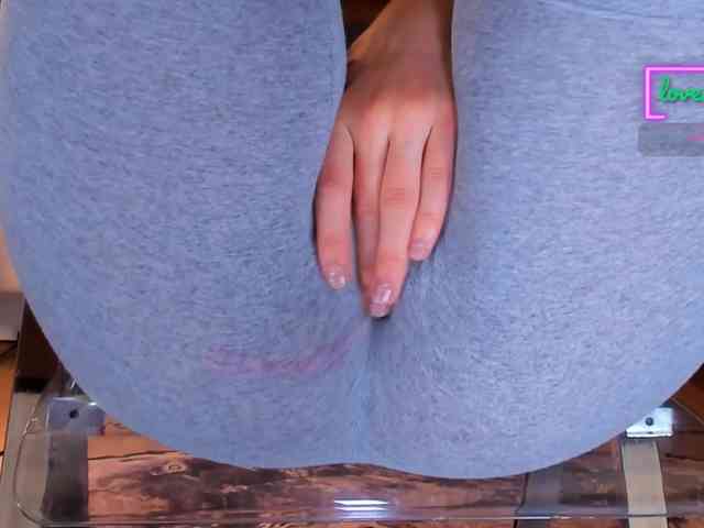 Kira-Kell Live Webcam on BongaCams