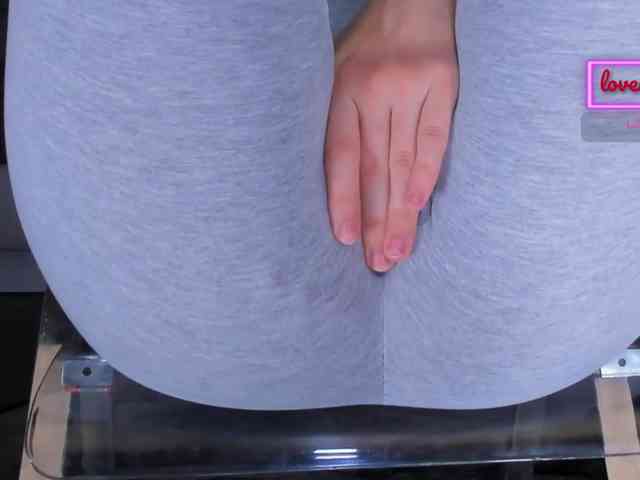 Kira-Kell Sex Cam Show