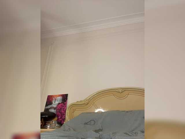 avolood's BongaCams show and profile