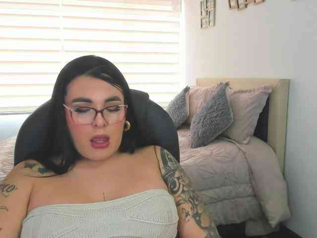 naty-pink Sex Cam Show