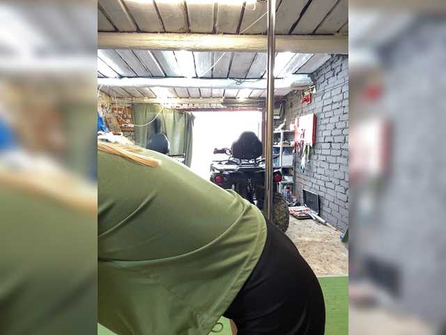 -Breid-1 live cam on BongaCams