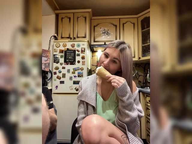 -Breid-1 live cam on BongaCams