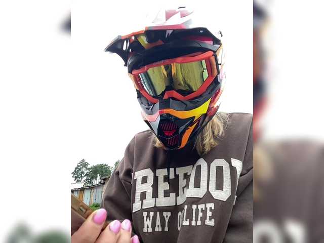 -Breid-1 live cam