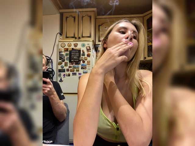 -Breid-1 live cam on BongaCams