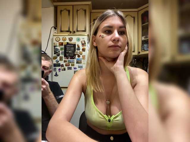 -Breid-1 live cam on BongaCams