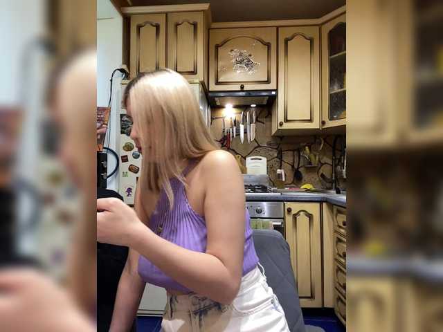 -Breid-1's BongaCams profile