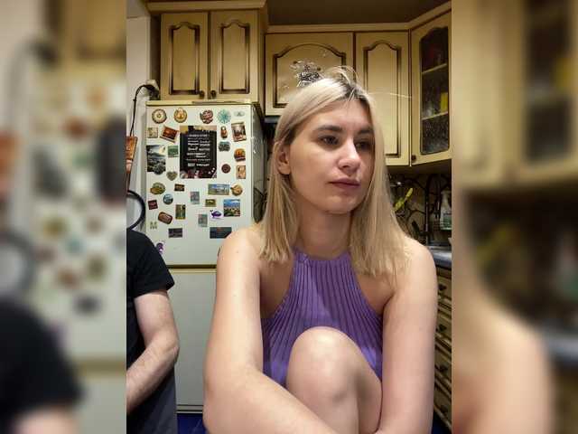 -Breid-1's BongaCams show and profile