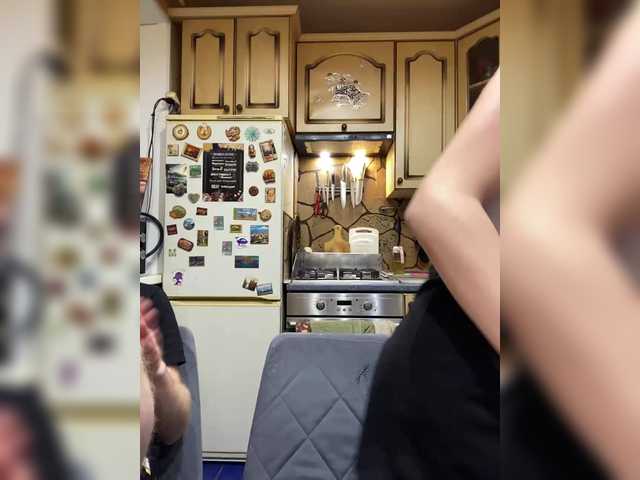 -Breid-1's BongaCams show and profile