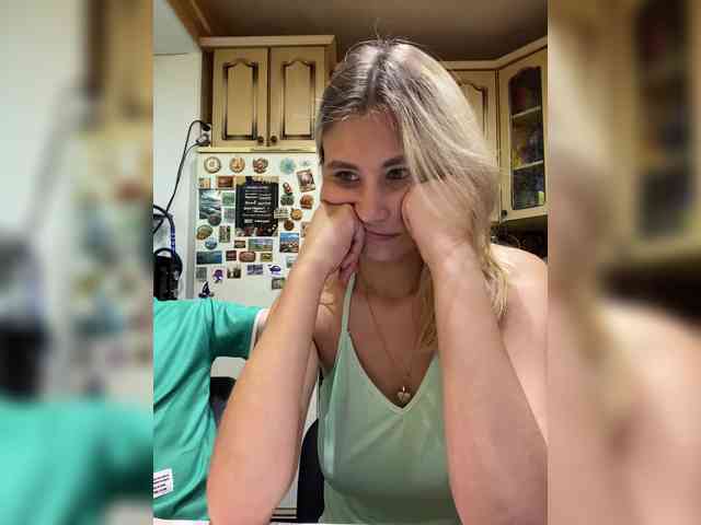 -Breid-1 Live Webcam on BongaCams