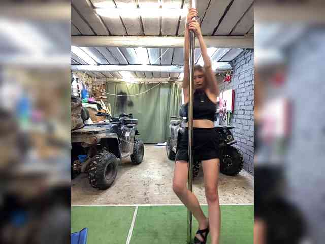 -Breid-1 Sex Cam Show