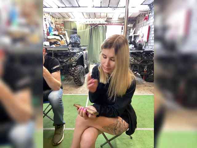 -Breid-1 Sex Cam Show