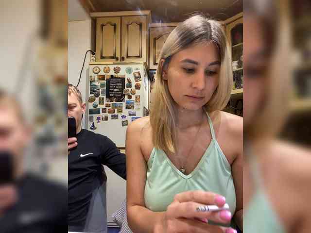 -Breid-1 Live Webcam on BongaCams