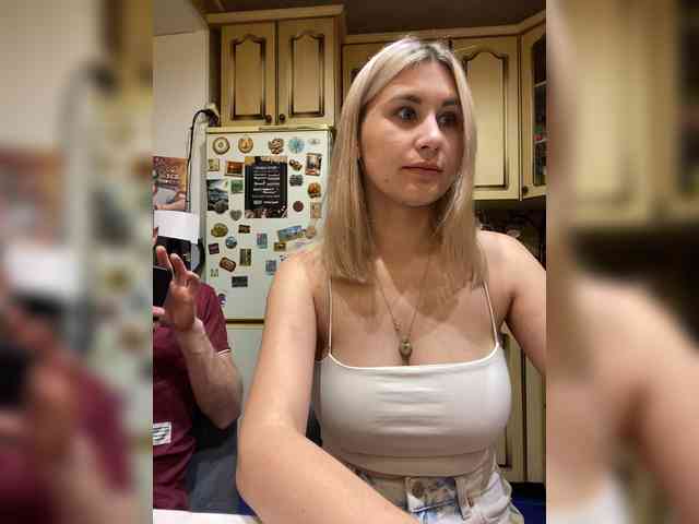 -Breid-1 Live Webcam on BongaCams