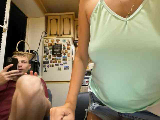 _magic_'s cam show statistics and live stream