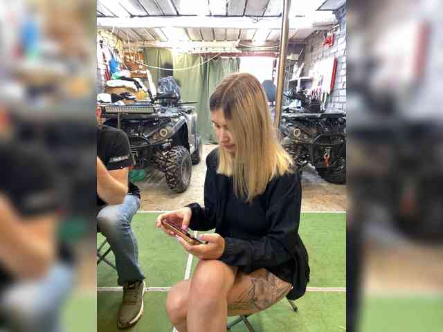 -Breid-1 Sex Cam Show
