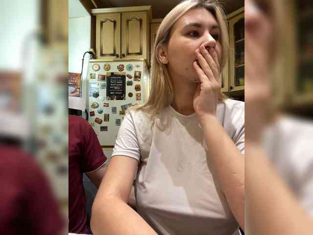 -Breid-1 Live Webcam on BongaCams