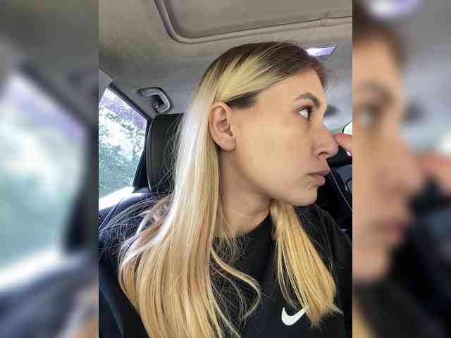 _magic_'s cam show statistics and live stream