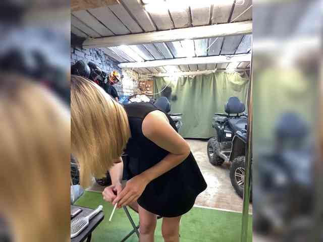 -Breid-1 Live Webcam on BongaCams