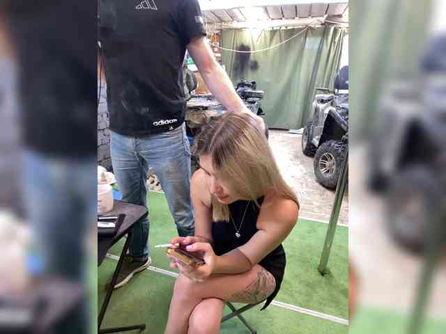 -Breid-1 Sex Cam Show