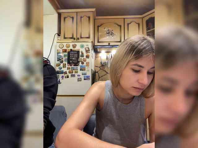 -Breid-1 Live Webcam on BongaCams