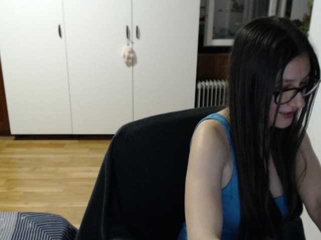 kristineexxx live cam on UnifiedCams